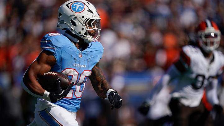 Tennessee Titans running back Tony Pollard (20) runs in a touchdown during the first quarter against the Cleveland Browns at Nissan Stadium in Nashville, Tenn., Sunday, Oct. 25, 2026. Tennessee Titans running back Tony Pollard (20) runs in a touchdown during the first quarter against the Cleveland Browns at Nissan Stadium in Nashville, Tenn., Sunday, Oct. 25, 2026.
