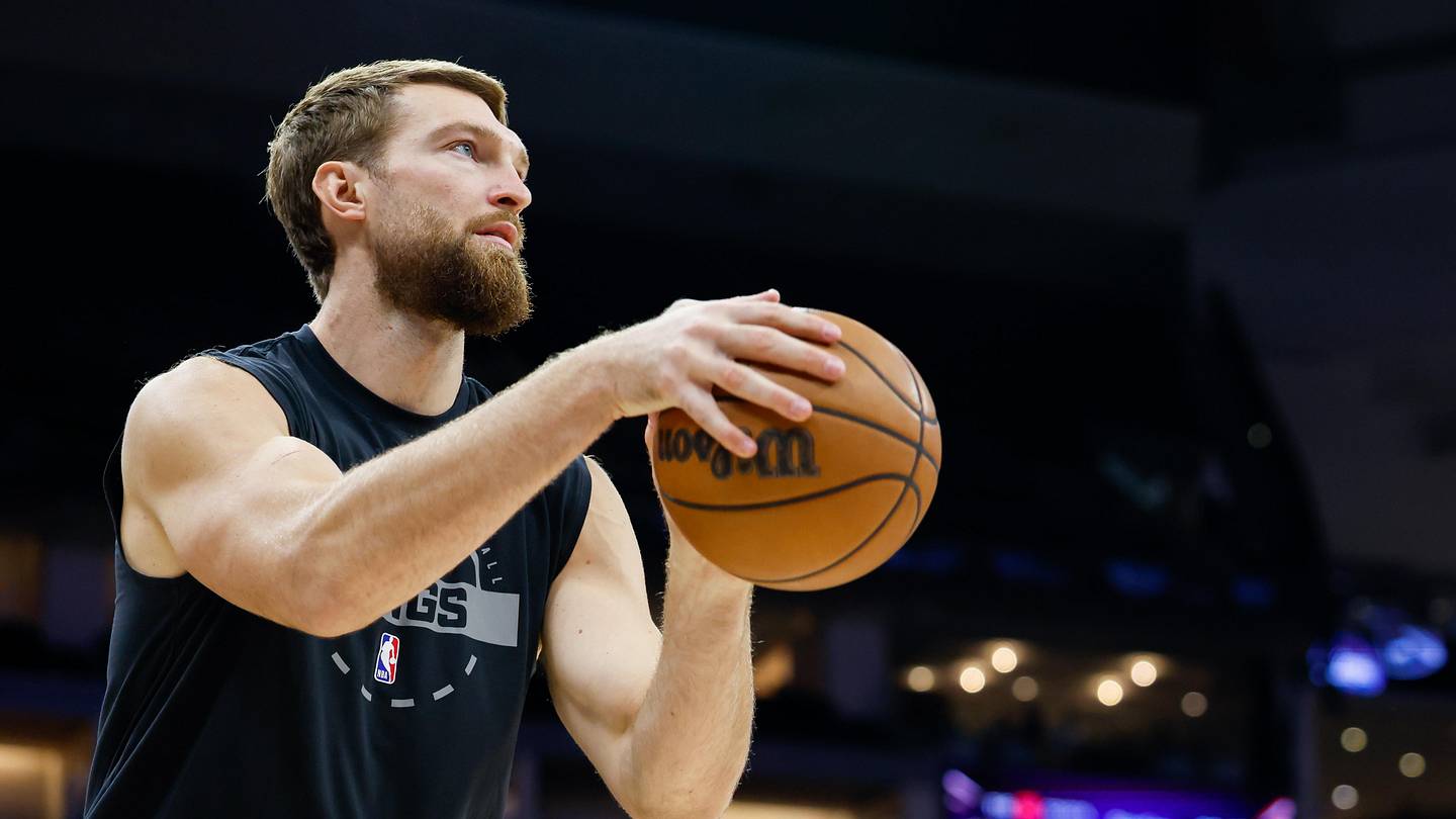 One Thing That Could Help the Kings in Trade Talks This Offs