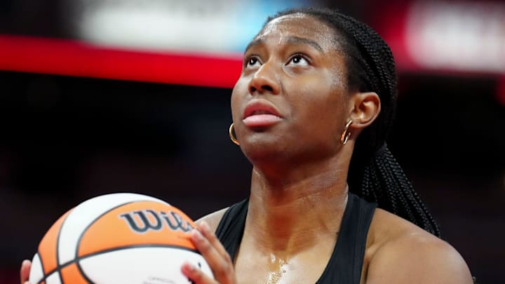 Indiana Fever forward Aliyah Boston (7) warms up before a game against the Las Vegas Aces on Sunday, Sept. 28, 2025, at Gainbridge Fieldhouse in Indianapolis. Indiana Fever forward Aliyah Boston (7) warms up before a game against the Las Vegas Aces on Sunday, Sept. 28, 2025, at Gainbridge Fieldhouse in Indianapolis.