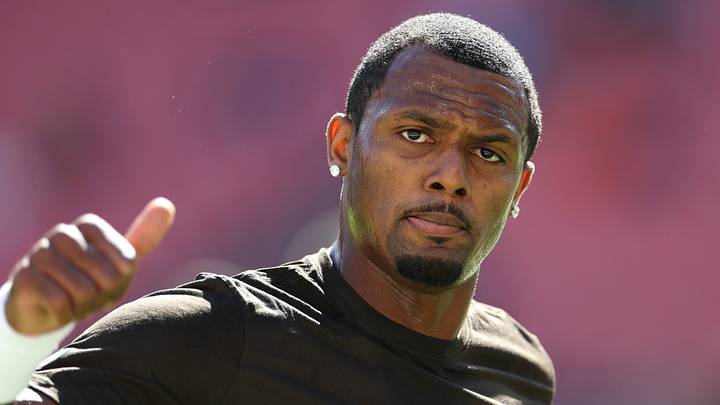 Cleveland Browns quarterback Deshaun Watson (4) gestures during warmups