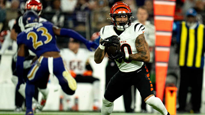 Cincinnati Bengals halfback Chase Brown (30) catches a pass in the first quarter of the NFL game against the Baltimore Ravens at M&T Banks Stadium in Baltimore on Thursday, Nov. 7, 2024. Cincinnati Bengals halfback Chase Brown (30) catches a pass in the first quarter of the NFL game against the Baltimore Ravens at M&T Banks Stadium in Baltimore on Thursday, Nov. 7, 2024.