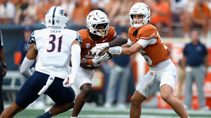 Arch Manning, Texas football