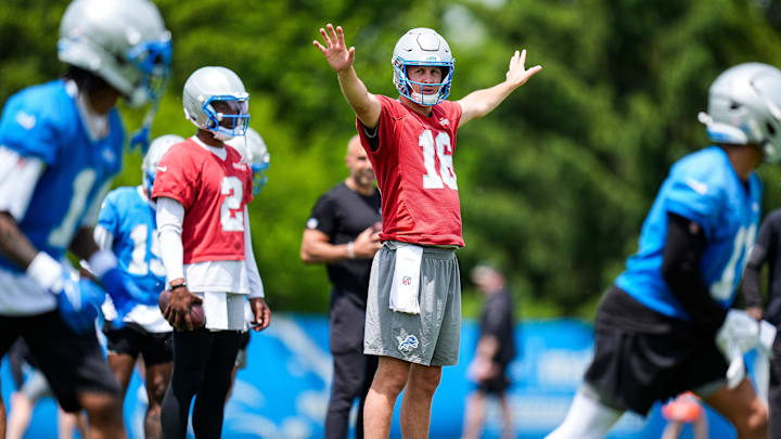 Detroit Lions quarterback Jared Goff (16) practices during OTA at Meijer Performance Center in Allen Park on Friday, May 30, 2025. Detroit Lions quarterback Jared Goff (16) practices during OTA at Meijer Performance Center in Allen Park on Friday, May 30, 2025.