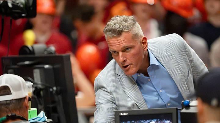 Oct. 10, 2026; Tuscaloosa, AL, USA; ESPN’s College GameDay show airs from inside Coleman Coliseum to avoid the weather caused by Hurricane Isaias. Co-host Pat McAfee talks to a member of the crew before the show goes live. Oct. 10, 2026; Tuscaloosa, AL, USA; ESPN’s College GameDay show airs from inside Coleman Coliseum to avoid the weather caused by Hurricane Isaias. Co-host Pat McAfee talks to a member of the crew before the show goes live.