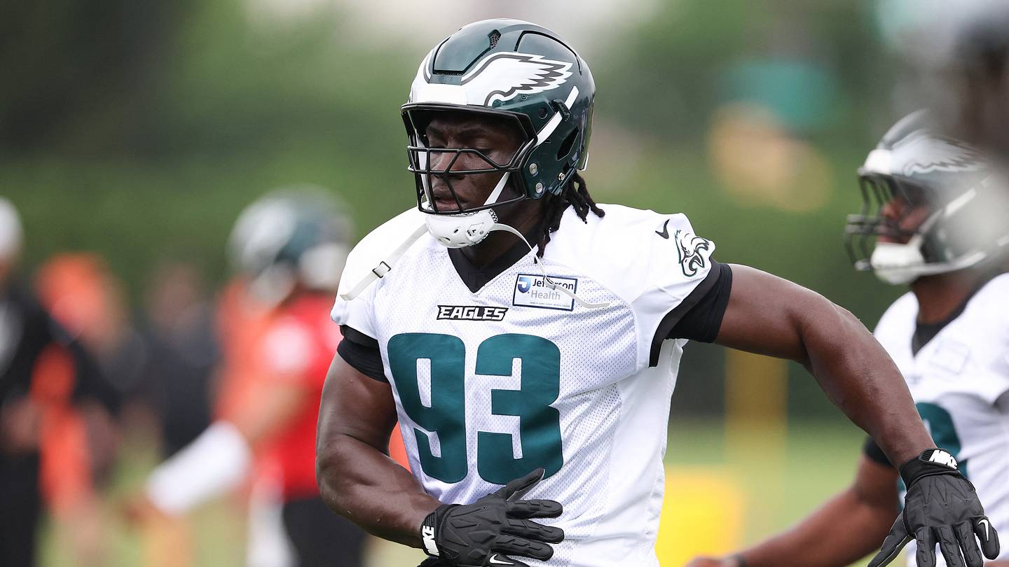 22 Bubble Players On The Eagles Heading Into Roster Cutdown Day: Does Uar Bernard Make Team?
