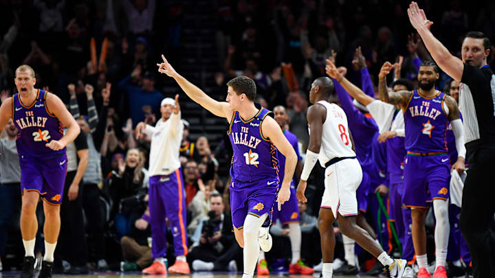 Los Angeles Clippers v Phoenix Suns