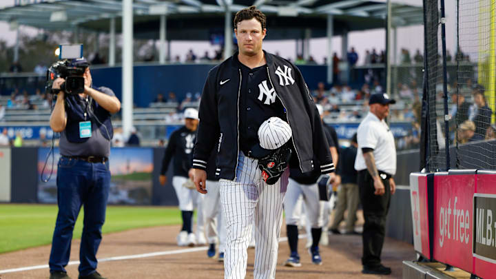 Toronto Blue Jays v New York Yankees