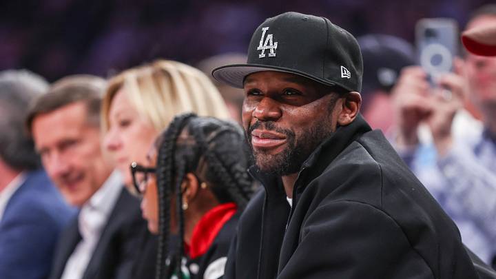 Mar 26, 2025; New York, New York, USA; Former professional boxer Floyd Mayweather Jr. watches the game betwene the LA Clippers and the New York Knicks at Madison Square Garden. Mandatory Credit: Wendell Cruz-Imagn Images Mar 26, 2025; New York, New York, USA; Former professional boxer Floyd Mayweather Jr. watches the game betwene the LA Clippers and the New York Knicks at Madison Square Garden. Mandatory Credit: Wendell Cruz-Imagn Images