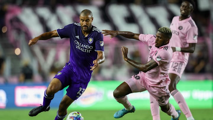 Oct 5, 2022; Fort Lauderdale, Florida, USA;  Orlando City forward Tesho Akindele (13) and Inter