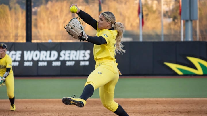 Duck Dominator: Ace Lyndsey Grein has been masterful for the Ducks over their 25-2 start in 2025. She's 14-0 with 103 strikeouts, limiting opponents to a batting average of .134