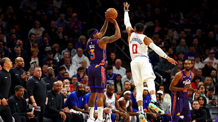 Jan 3, 2024; Phoenix, Arizona, USA; Phoenix Suns guard Bradley Beal (3) shoots the ball against LA Clippers guard Russell Westbrook (0) during the second quarter at Footprint Center. Mandatory Credit: Mark J. Rebilas-Imagn Images Jan 3, 2024; Phoenix, Arizona, USA; Phoenix Suns guard Bradley Beal (3) shoots the ball against LA Clippers guard Russell Westbrook (0) during the second quarter at Footprint Center. Mandatory Credit: Mark J. Rebilas-Imagn Images