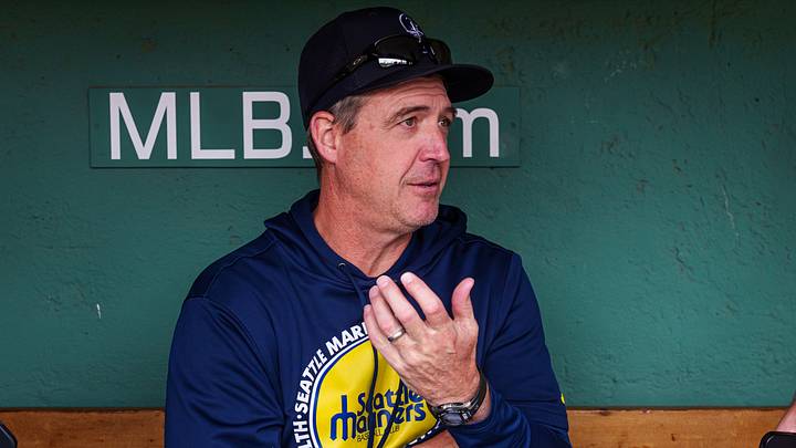 Sep 2, 2026; Boston, Massachusetts, USA; Seattle Mariners manager Dan Wilson (6) talks with reporters before the game against the Boston Red Sox at Fenway Park. Mandatory Credit: David Butler II-Imagn Images Sep 2, 2026; Boston, Massachusetts, USA; Seattle Mariners manager Dan Wilson (6) talks with reporters before the game against the Boston Red Sox at Fenway Park. Mandatory Credit: David Butler II-Imagn Images