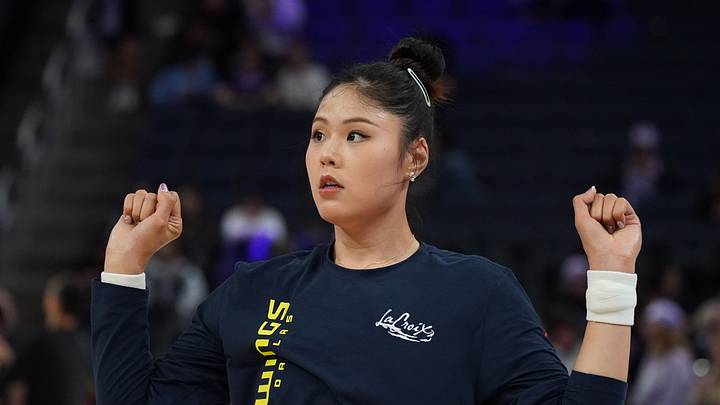 Aug 17, 2026; San Francisco, California, USA; Dallas Wings center Li Yueru (28) warms up before the game against the Golden State Valkyries at Chase Center. Mandatory Credit: David Gonzales-Imagn Images Aug 17, 2026; San Francisco, California, USA; Dallas Wings center Li Yueru (28) warms up before the game against the Golden State Valkyries at Chase Center. Mandatory Credit: David Gonzales-Imagn Images
