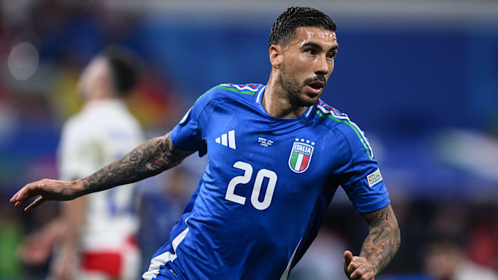 Mattia Zaccagni chose a great moment to score his first goal with the Italian national team