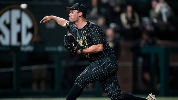 Vanderbilt pitcher Alex Kranzler (77) pitches against South Carolina during the ninth inning at Hawkins Field in Nashville, Tenn., Thursday, May 14, 2026. Vanderbilt pitcher Alex Kranzler (77) pitches against South Carolina during the ninth inning at Hawkins Field in Nashville, Tenn., Thursday, May 14, 2026.