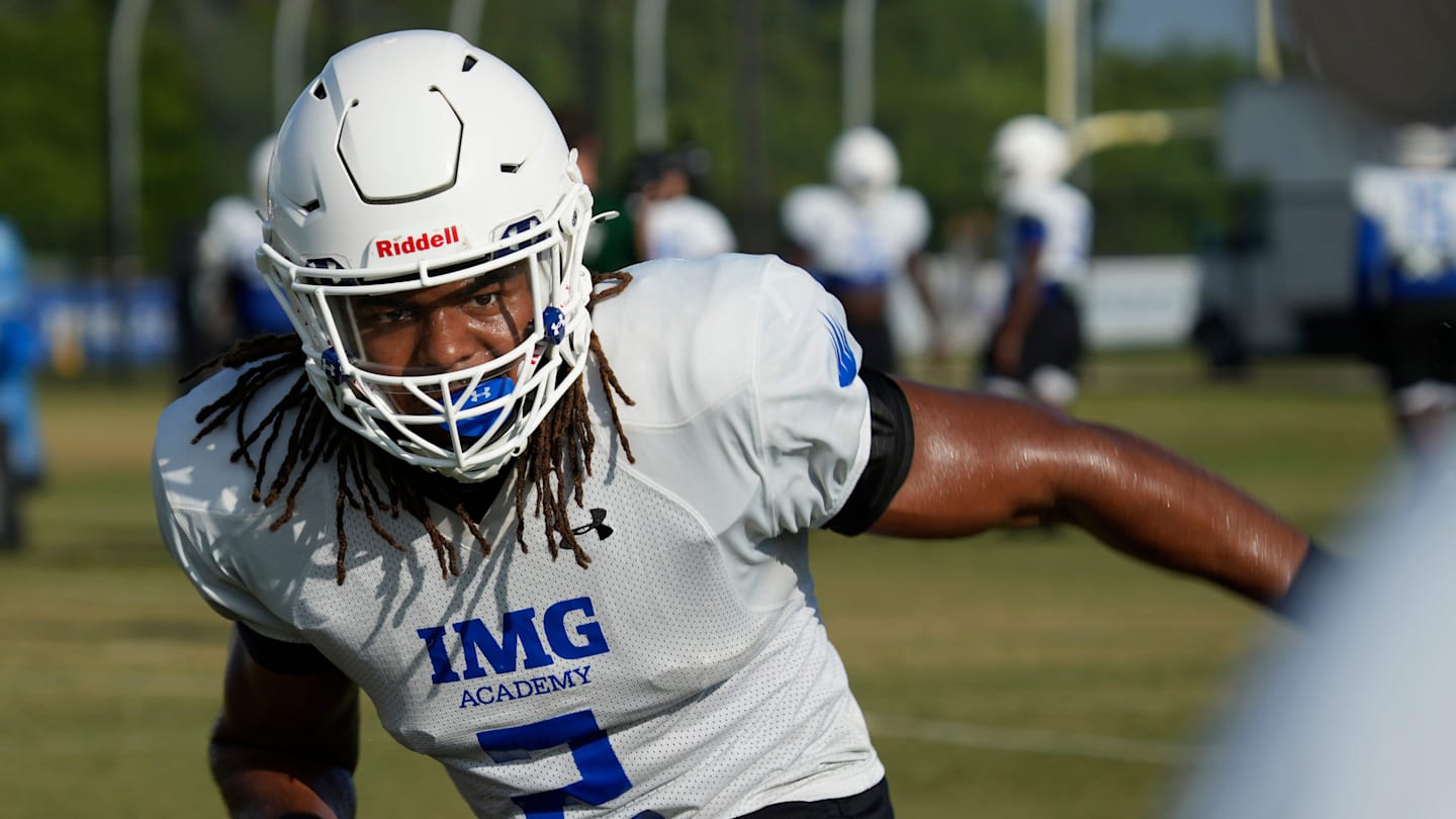 Georgia Bulldogs Officially Sign 4-Star DB Zech Fort During Early