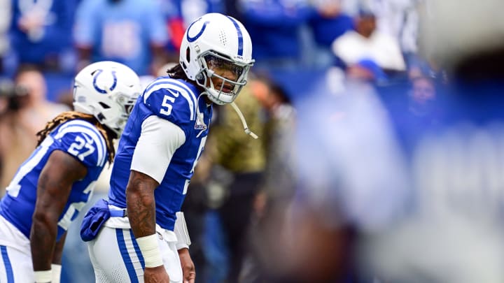 Oct 8, 2023; Indianapolis, Indiana, USA; Indianapolis Colts quarterback Anthony Richardson (5) looks at a receiver during warm ups before the game against the Tennessee Titans at Lucas Oil Stadium. Mandatory Credit: Marc Lebryk-USA TODAY Sports Oct 8, 2023; Indianapolis, Indiana, USA; Indianapolis Colts quarterback Anthony Richardson (5) looks at a receiver during warm ups before the game against the Tennessee Titans at Lucas Oil Stadium. Mandatory Credit: Marc Lebryk-USA TODAY Sports