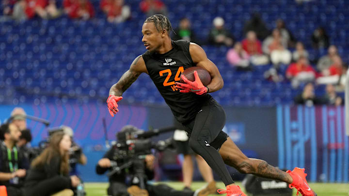 Mar 1, 2025; Indianapolis, IN, USA; Oregon wideout Tez Johnson (WO24) during the 2025 NFL Combine at Lucas Oil Stadium. Mandatory Credit: Kirby Lee-Imagn Images Mar 1, 2025; Indianapolis, IN, USA; Oregon wideout Tez Johnson (WO24) during the 2025 NFL Combine at Lucas Oil Stadium. Mandatory Credit: Kirby Lee-Imagn Images
