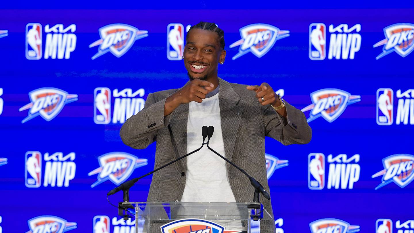Shai Gilgeous-Alexander Wins Second Straight MVP, Earns Topps NOW Card