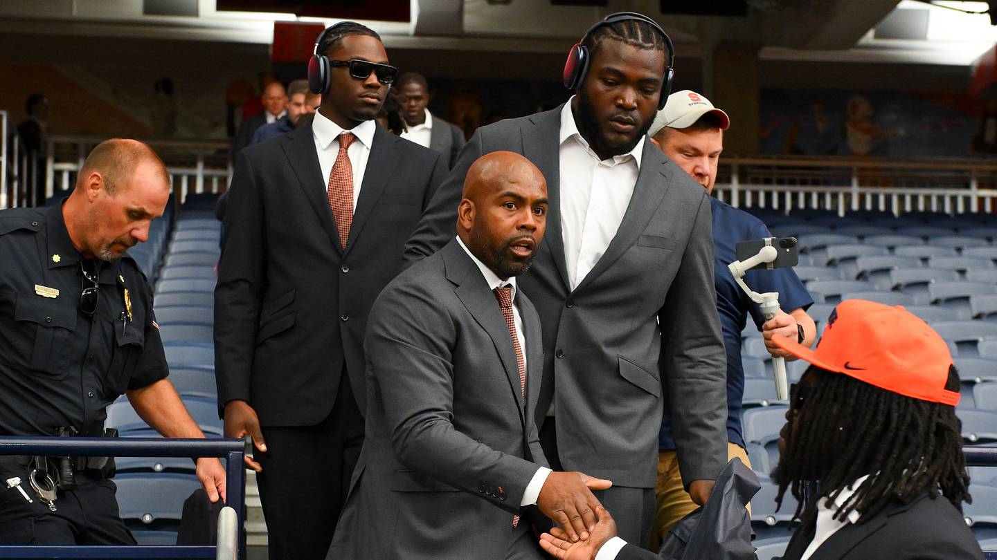 4-star DL Arthur Jones IV with powerhouse CBA has 4 game-day visits to Syracuse this season
