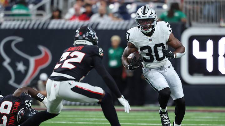 Aug 20, 2026; Houston, Texas, USA; Las Vegas Raiders running back Mike Washington Jr. (30) runs with the ball during the first quarter against the Houston Texans at Reliant Stadium. Mandatory Credit: Troy Taormina-Imagn Images Aug 20, 2026; Houston, Texas, USA; Las Vegas Raiders running back Mike Washington Jr. (30) runs with the ball during the first quarter against the Houston Texans at Reliant Stadium. Mandatory Credit: Troy Taormina-Imagn Images