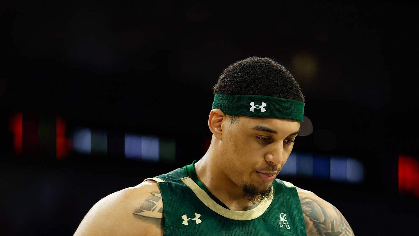 Yaxel Lendeborg Faces $3M Decision Amid NBA Buzz