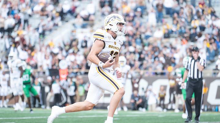 Western Michigan sophomore Broc Lowry scores a touchdown during the home-opening game against North Texas at Western Michigan University on Saturday, Sept. 6, 2025.