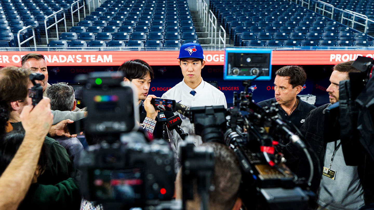 Blue Jays finally get Roki Sasaki revenge by beating Dodgers for international ace