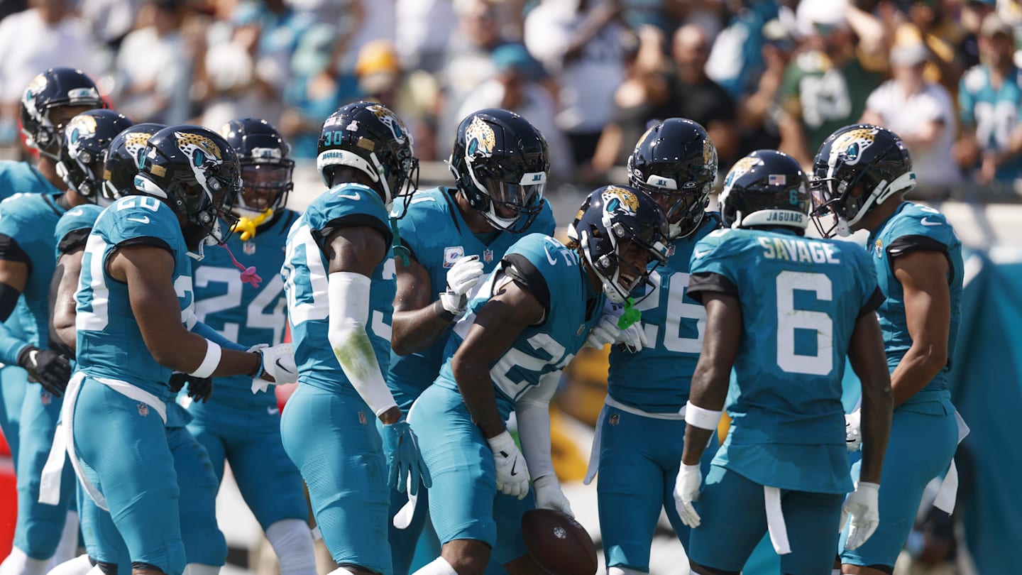 Jaguars Face an Alarming Defensive Issue Heading Into 2025