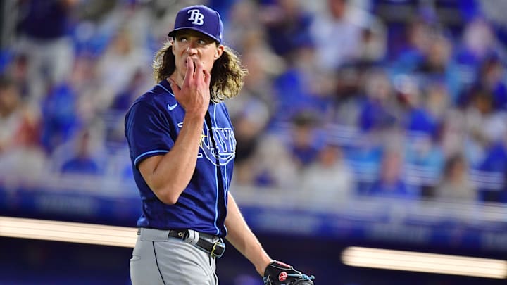 Tyler Glasnow  se lesionó en junio de la temporada de 2021 de la MLB
