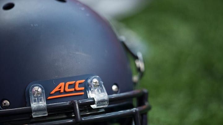 Syracuse football visitors for Friday's game against UNC include a 4-star WR commit, a 3-star QB pledge and 4-star recruits. Syracuse football visitors for Friday's game against UNC include a 4-star WR commit, a 3-star QB pledge and 4-star recruits.