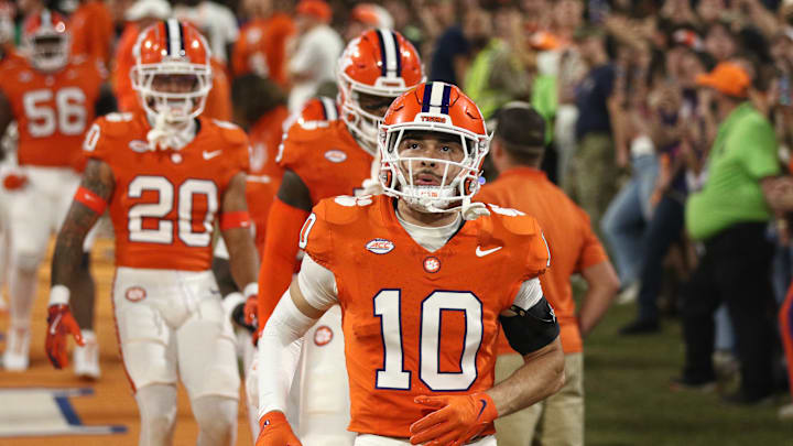 Louisville v Clemson