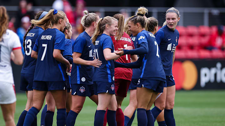 Washington Spirit celebrate first victory since May 1. 
