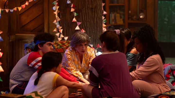 (L-R) Teen (Joe Locke), Rio Vidal (Aubrey Plaza), Lilia Calderu (Patti LuPone), Agatha Harkness (Kathryn Hahn), Alice Wu-Gulliver (Ali Ahn) and Jennifer Kale (Sasheer Zamata) in Marvel Television's AGATHA ALL ALONG, exclusively on Disney+. Photo by Chuck Zlotnick. © 2024 MARVEL.