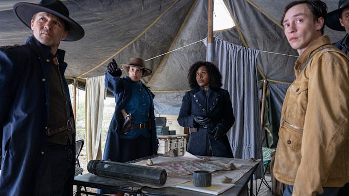 Anthony Molinari as Lt. Houseman, Keir Gilchrist as Pierce, Jasmin Walker as the Governor Charlie Byrd, Dascha Polanco as Narvaez - The Walking Dead: Dead City _ Season 2, Episode 2 - Photo Credit: Robert Clark/AMC