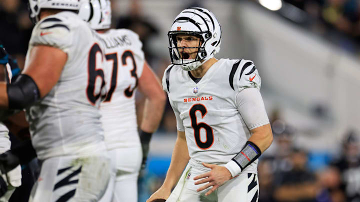 Cincinnati Bengals quarterback Jake Browning (6) reacts to a false start penalty on the offense