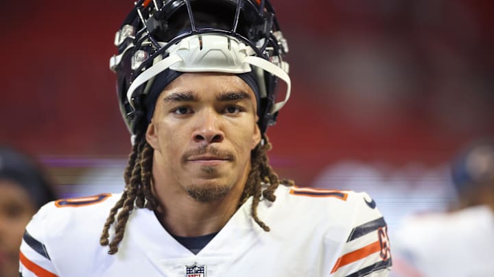 Nov 20, 2022; Atlanta, Georgia, USA; Chicago Bears wide receiver Chase Claypool (10) prepares for a game against the Atlanta Falcons at Mercedes-Benz Stadium. Mandatory Credit: Brett Davis-Imagn Images