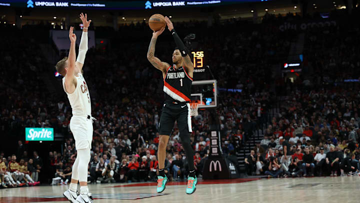 Mar 25, 2025; Portland, Oregon, USA; Portland Trail Blazers guard Anfernee Simons (1) shoots the ball over Cleveland Cavaliers guard Sam Merrill (5) in the second half at Moda Center. Mandatory Credit: Jaime Valdez-Imagn Images Mar 25, 2025; Portland, Oregon, USA; Portland Trail Blazers guard Anfernee Simons (1) shoots the ball over Cleveland Cavaliers guard Sam Merrill (5) in the second half at Moda Center. Mandatory Credit: Jaime Valdez-Imagn Images