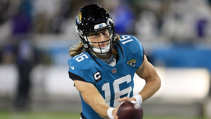 Jacksonville Jaguars quarterback Trevor Lawrence (16) looks to handoff before an NFL first round playoff football matchup between the Jacksonville Jaguars and the Los Angeles Chargers Saturday, Jan. 14, 2023 at TIAA Bank Field in Jacksonville, Fla. [Corey Perrine/Florida Times-Union]

Jki 011423 Chargers Jags C 16