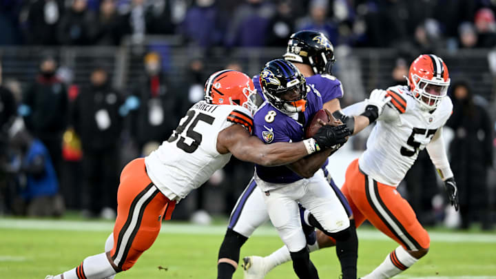 Cleveland Browns v Baltimore Ravens