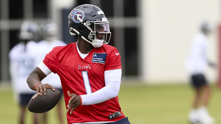 Tennessee Titans quarterback Cam Ward throws a pass as he goes through drills during Rookie Mini Camp at Saint Thomas Sports Park. Mandatory Credit: Steve Roberts-Imagn Images