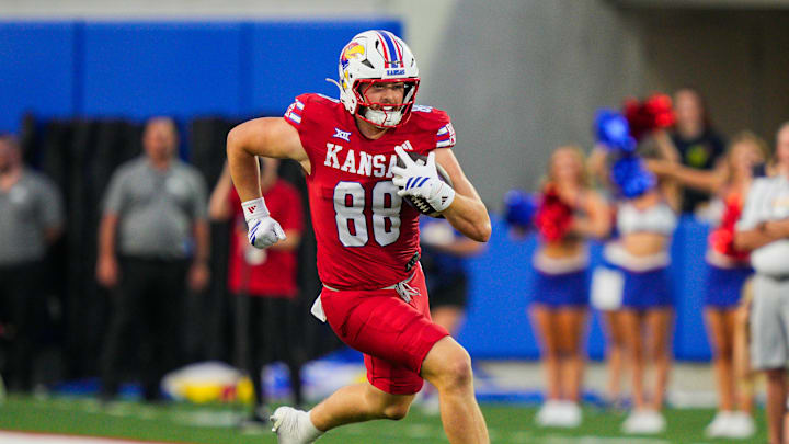 Kansas football tight end Boden Groen