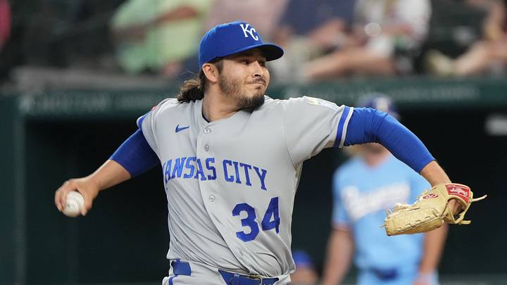 Kansas City Royals pitcher Eli Morgan (34) delivers a pitch to the Texas Rangers during the eighth inning at Globe Life Field. Kansas City Royals pitcher Eli Morgan (34) delivers a pitch to the Texas Rangers during the eighth inning at Globe Life Field.