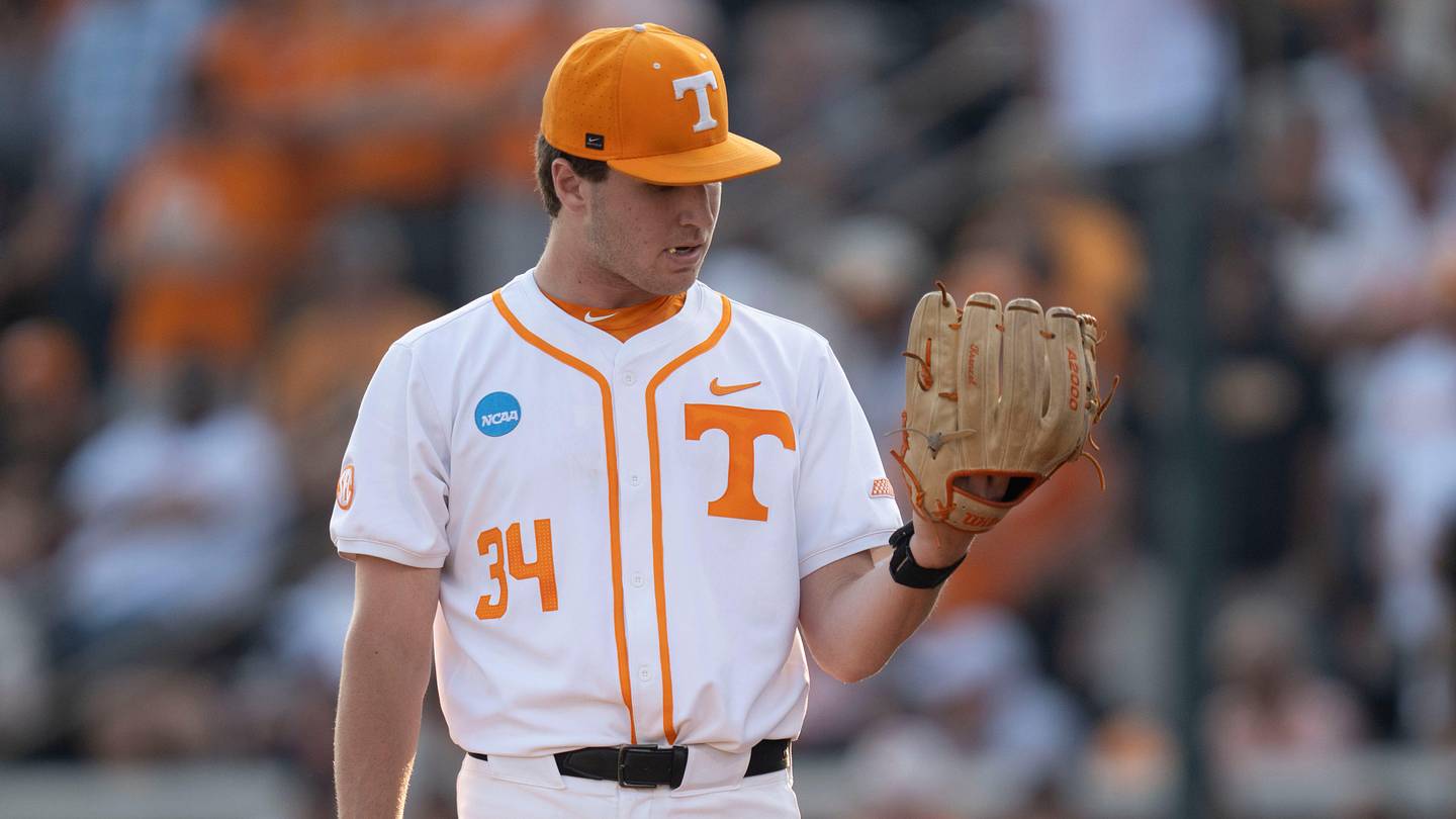 Tennessee Loses Key Pitcher to the Transfer Portal