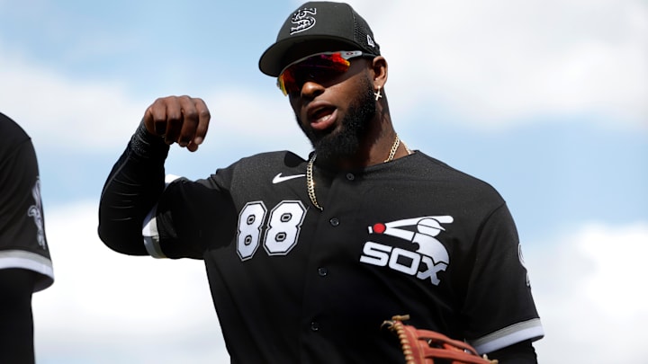 Luis Robert fue sacado del partido del sábado tras no correr con intensidad a la primera base 