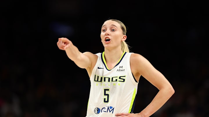 Paige Bueckers reacts during the first half against the Phoenix Mercury. 