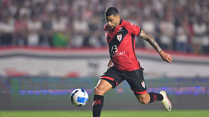 Wellington Rato foi um dos destaques do Atlético-GO em 2022