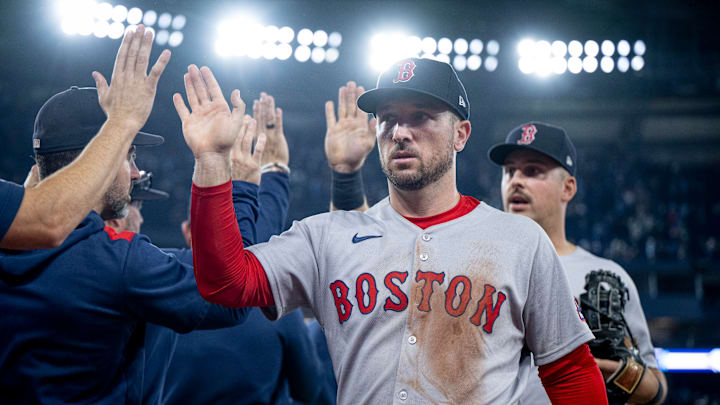 Will the Boston Red Sox re-sign third baseman Alex Bregman?