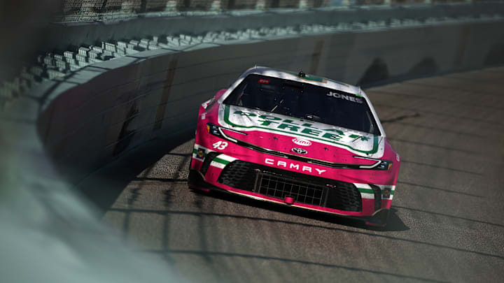 Erik Jones, Legacy Motor Club, Straight Talk Wireless 400, Homestead-Miami Speedway, NASCAR