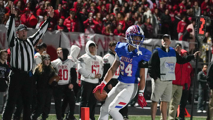 Hamilton Southeastern Royals Jalen Alexander (24) scores a touchdown for the Royals during the final game of class 6A sectionals between Fishers Tigers and Hamilton Southeastern Royals on Friday, Nov. 3, 2023, at Hamilton Southeastern High School in Fishers. Hamilton Southeastern Royals will move on to regionals after beating Fishers Tigers 38-21.